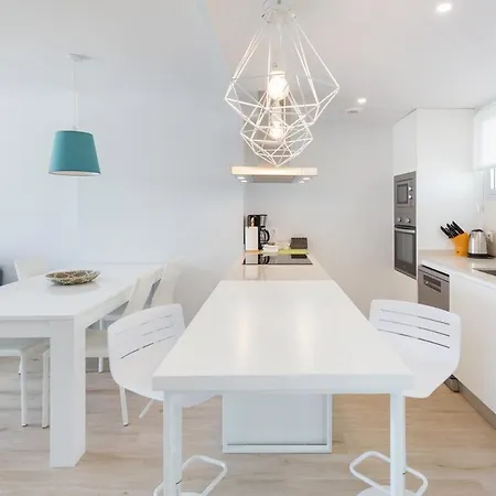 1 Playa - Available For Long Stays! דירה דניה