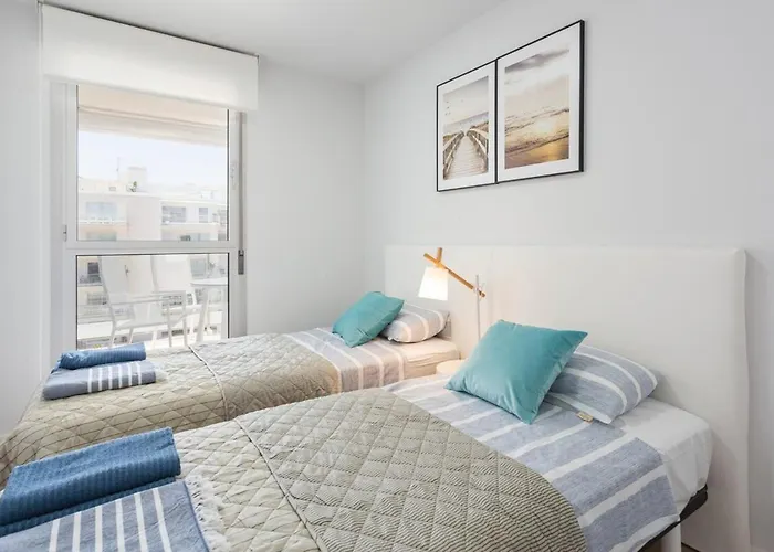 1 Playa - Available For Long Stays! Lägenhet